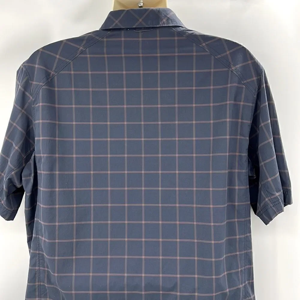 REÍ short sleeve button up leisure shirt extra large